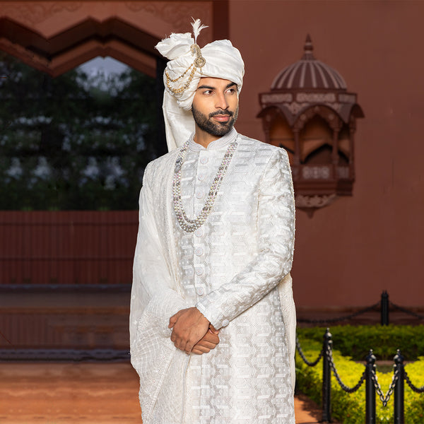 Glancing White Sherwani with Subtle Sheen and Luxurious Detailing