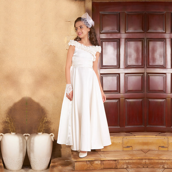 Sophisticated White Frilled Pattern Gown for Girls