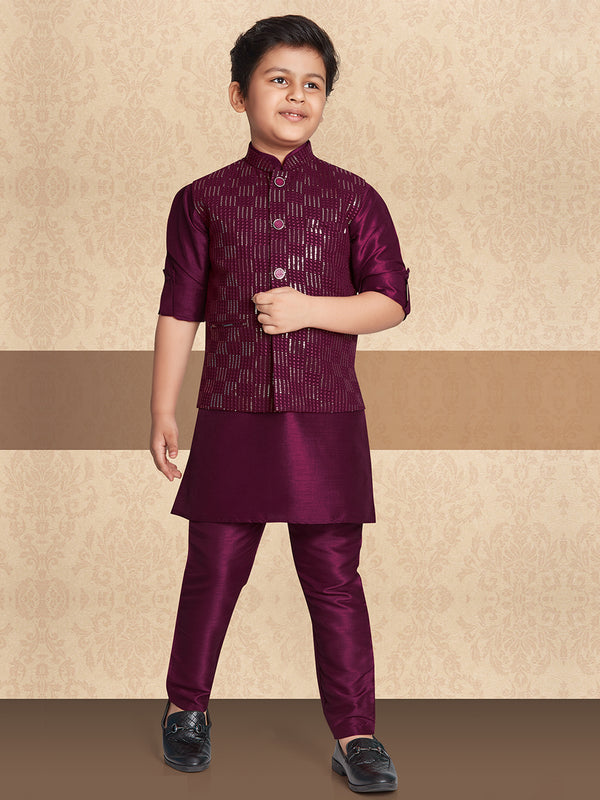 Geometric Embellished Bandi Combined With Maroon Kurta Set