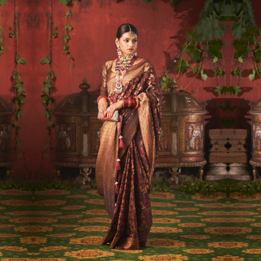 Snappy Purple Pure Kanjivaram Silk Saree with Artistic Blouse Piece –  LajreeDesigner