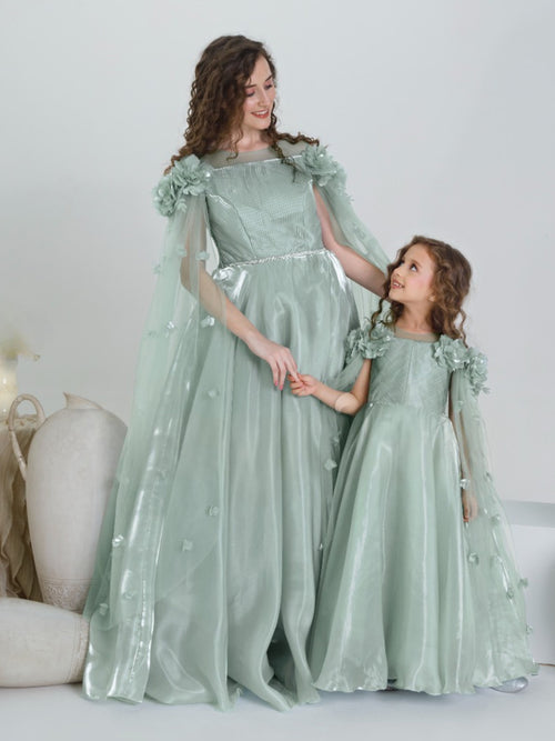 Buy Mother Daughter Dresses | Twinning Combos | Suvidha Fashion