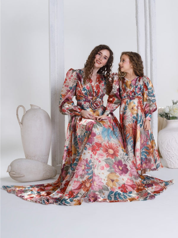 Buy Mother Daughter Dresses | Twinning Combos | Suvidha Fashion Buy Mother Daughter Dresses | Twinning Combos | Suvidha Fashion