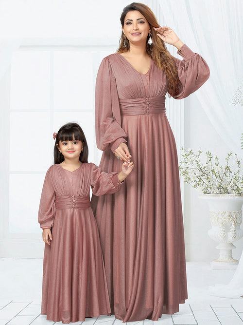 Buy Mother Daughter Dresses | Twinning Combos | Suvidha Fashion Buy Mother Daughter Dresses | Twinning Combos | Suvidha Fashion
